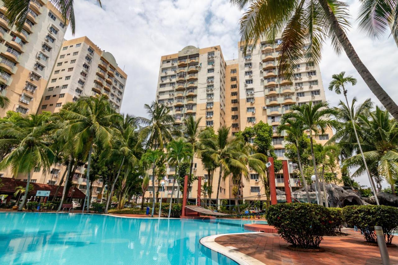 Condo At Melaka Raya By Idealhub Экстерьер фото